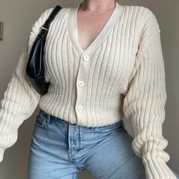 SOLDVintage cream cardiganSOLD - Picture 8 of 8